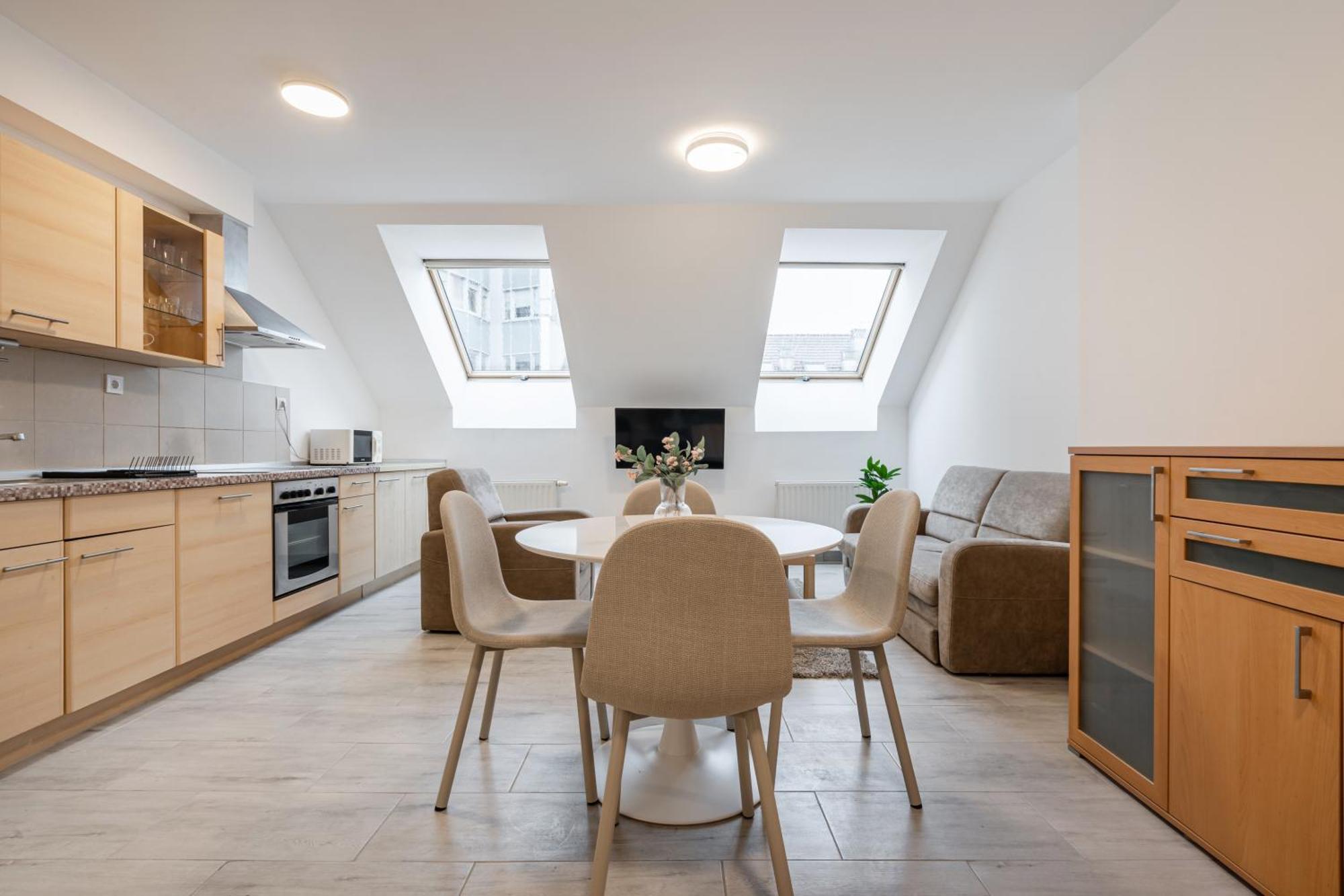 D16 - Gozsdu Garden Residence - Best Location By Bqa Budapest Kültér fotó