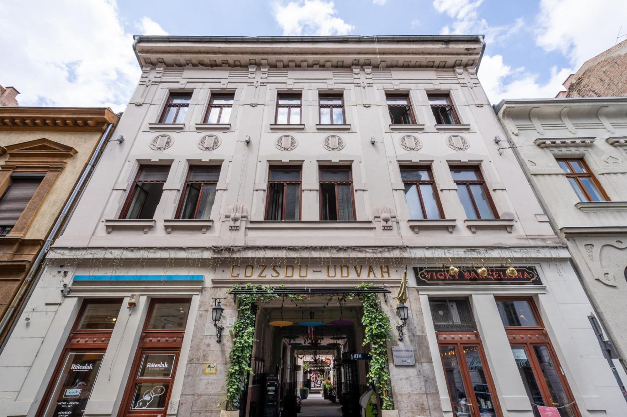 D16 - Gozsdu Garden Residence - Best Location By Bqa Budapest Kültér fotó